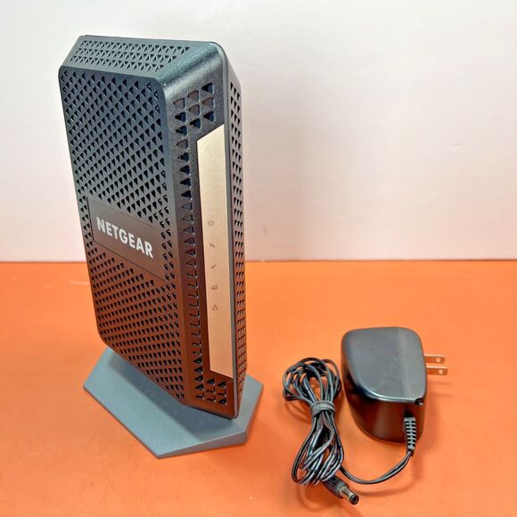 NETGEAR Nighthawk CM1000 – DOCSIS 3.1 Gigabit Cable Modem - Picture 1 of 6